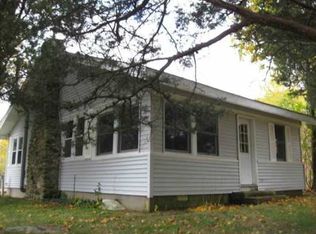 6 Middle St, North Kingstown, RI 02852