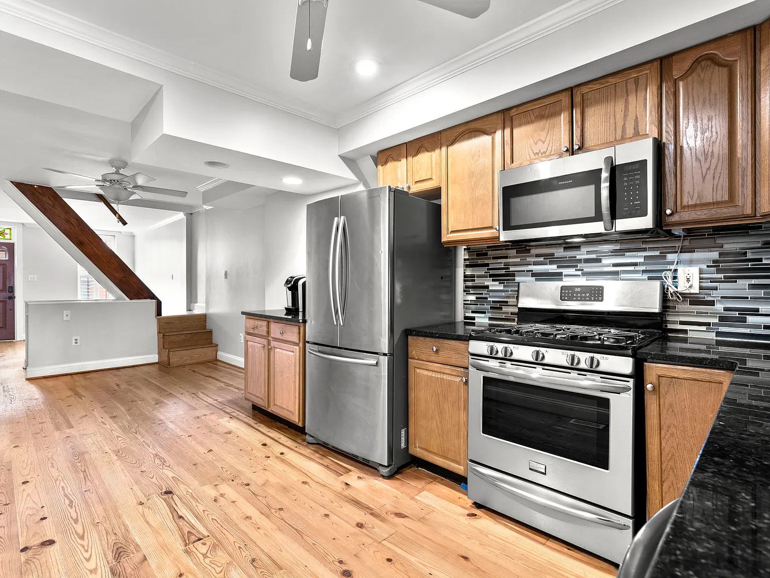 3 bed, 1232 sqft, $2,800 — Photo 1
