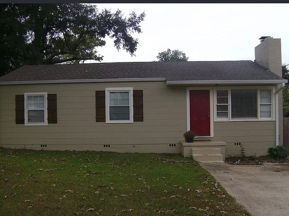 2nd image of 1322 17th Ave E
