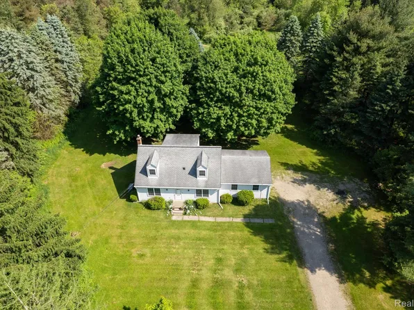 4530 Stone Barn, Milford, MI 48380