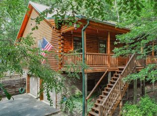 360 Country Square Rd, Newport, TN 37821