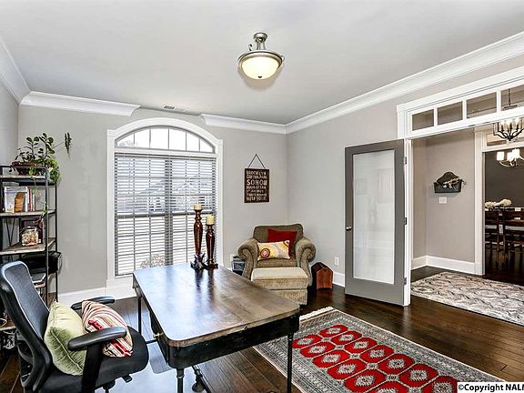 5th image of 4605 Sweetleaf Ct SE