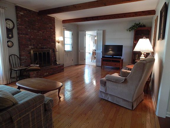 3rd image of 3229 SW 33rd Ct