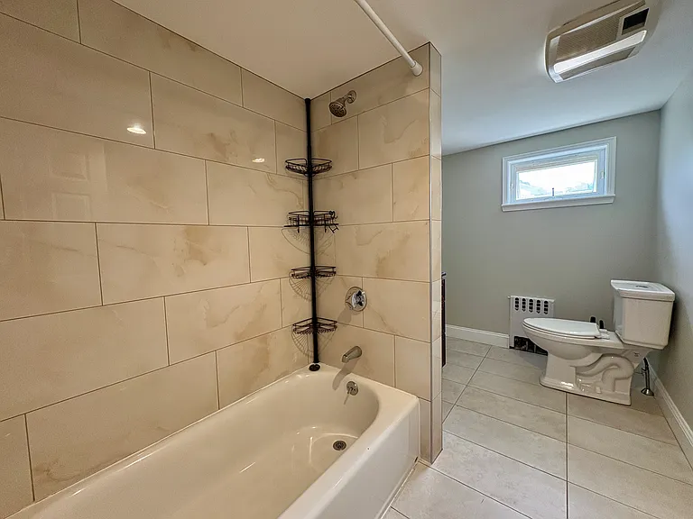 1318 Salem St — Photo 21