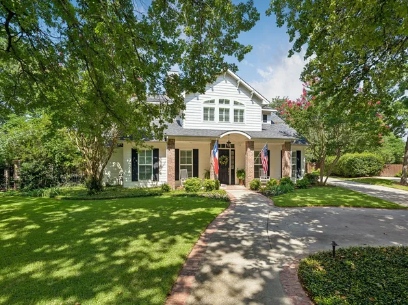200 Sharon Rose Ct, Denton, TX 76210