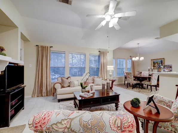 10 Stone Creek Pl, Spring, TX 77382
