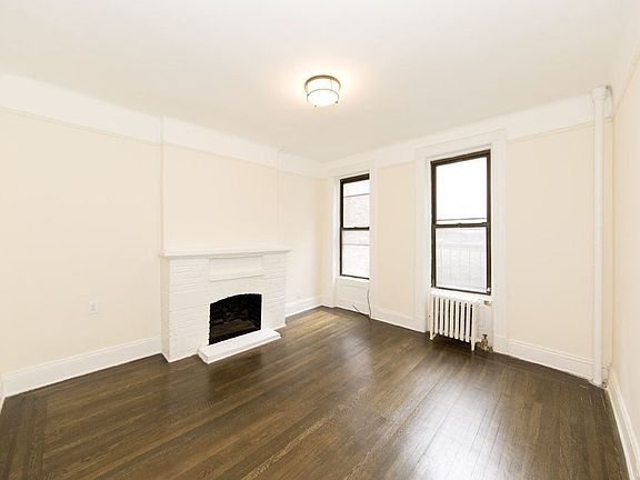 4th image of 24 Jane St APT 2B