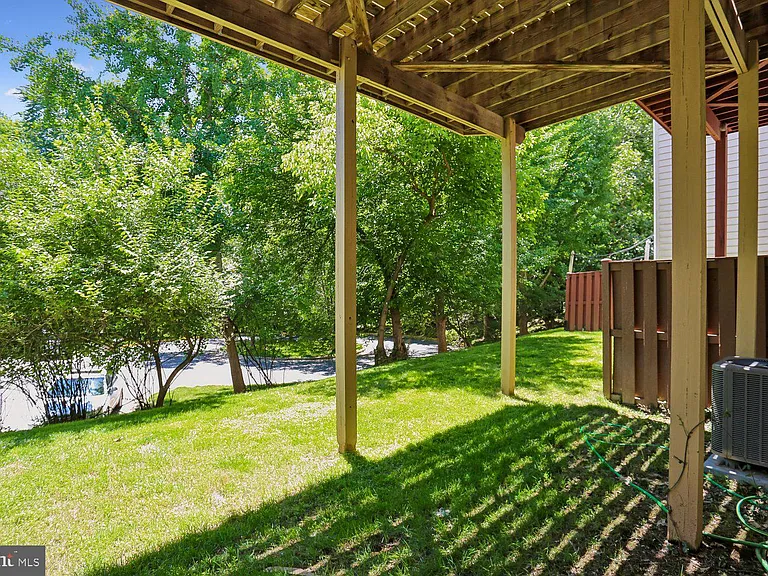 46 Waddington Ln — Photo 56