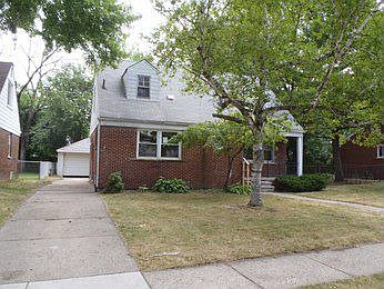1st image of 23090 Geneva St