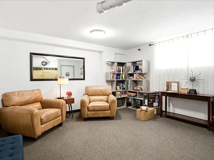 8 E Hillside Ave #603 — Photo 4