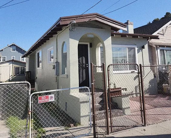 550 18th St photo 1