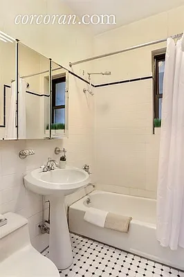 Sold by Corcoran | media 16