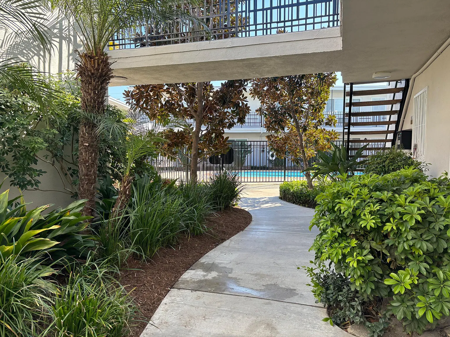 Downey North Apartments — Photo 2