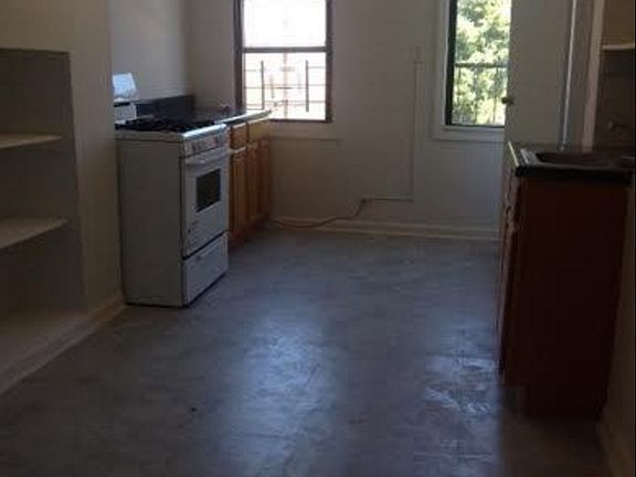 3rd image of 293 Wyckoff Ave #3H