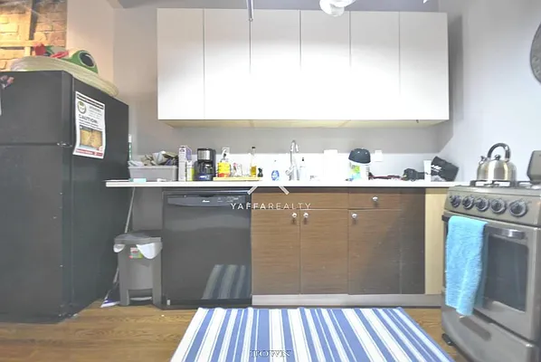 Rented by Yaffa Realty LLC | media 27