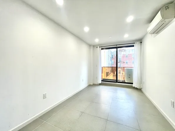 146-10 35th Avenue 3 image 3 of 9