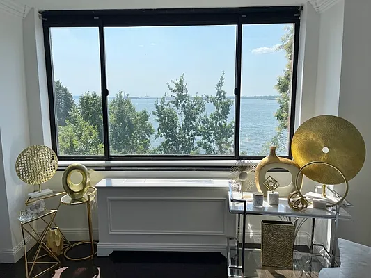 Rented by Battery Park Realty | media 10