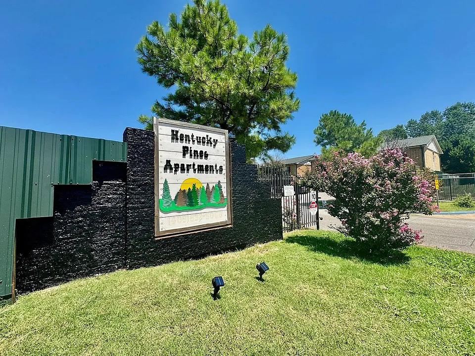 Kentucky Pine Apartments