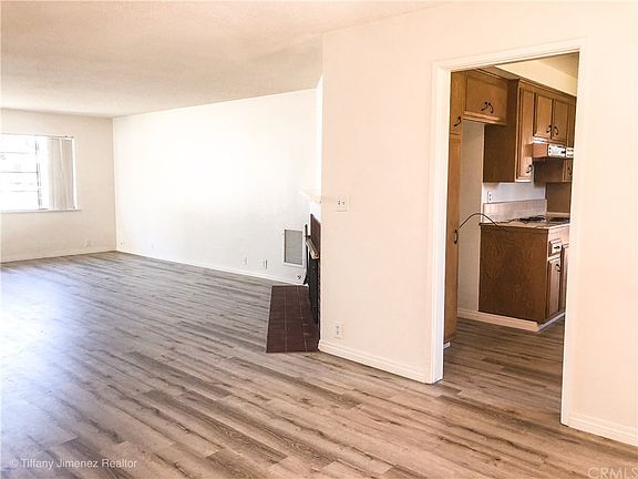 5th image of 1341 Claremont Pl