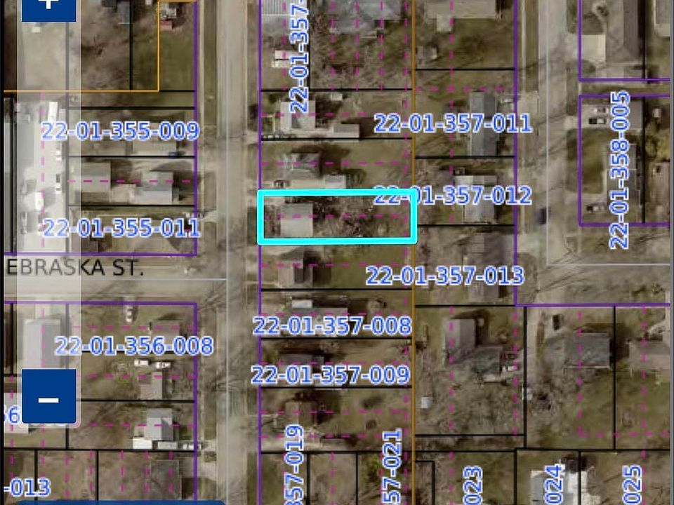 2nd image of 121 S Heckart St