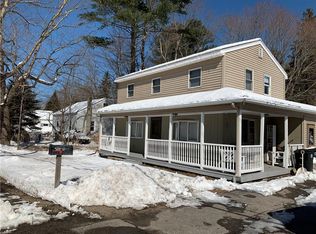 38 Wood St, Coventry, RI 02816