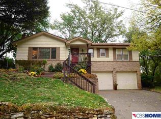 501 Lorraine Dr, Bellevue, NE 68005