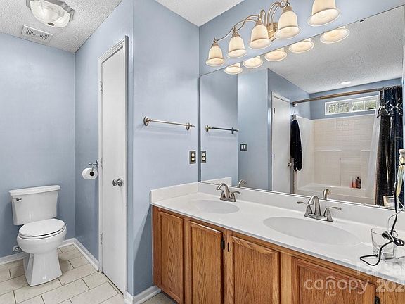 3rd image of 8400 Hornwood Ct
