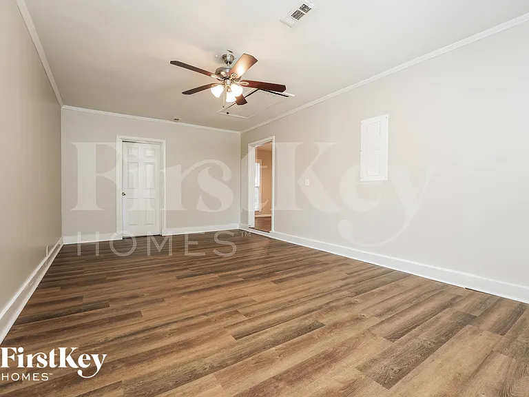 430 Citadel St — Photo 10