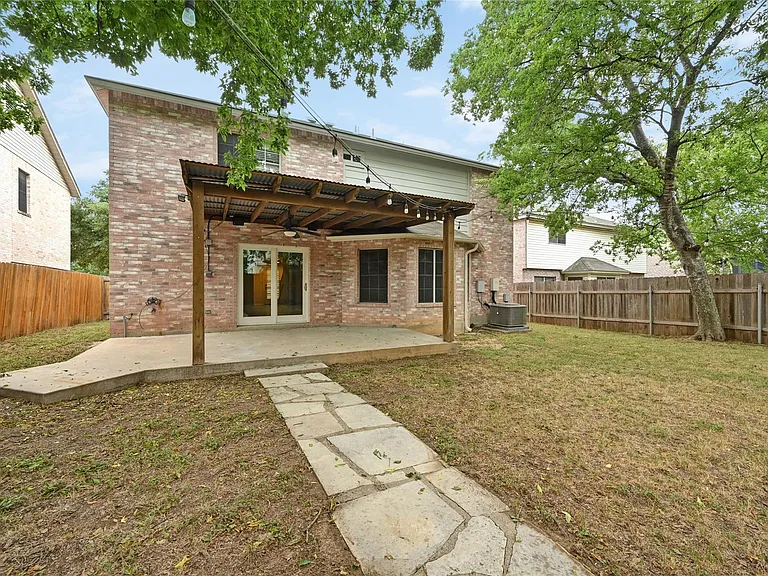 2217 Riker Ridge Trl — Photo 29