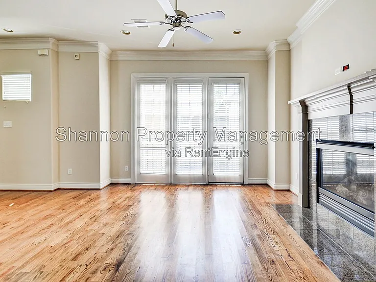2731 Sherwin St — Photo 5