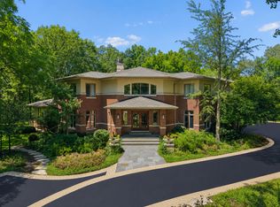 200 Glenwood Rd, Lake Forest, IL 60045
