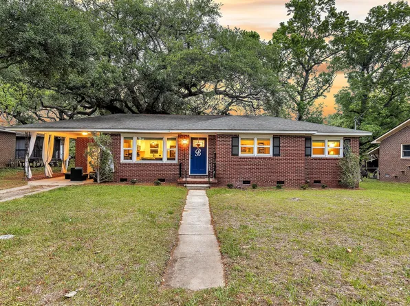 1142 Camden St, North Charleston, SC 29405