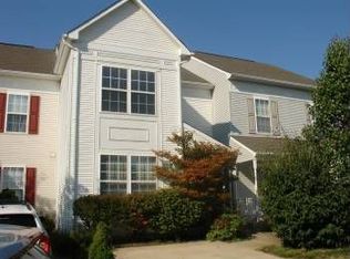 13102 Misty Glen Ln, Fairfax, VA 22033