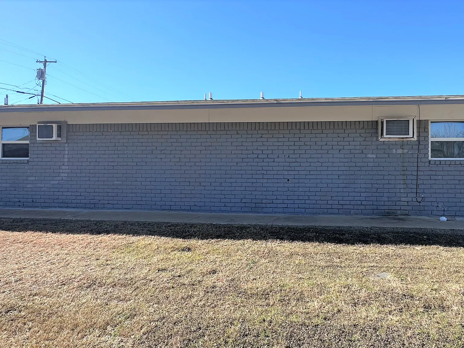 2 bed, 692 sqft, $695 — Photo 2