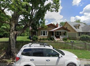 28 Vance Crescent St, Asheville, NC 28806