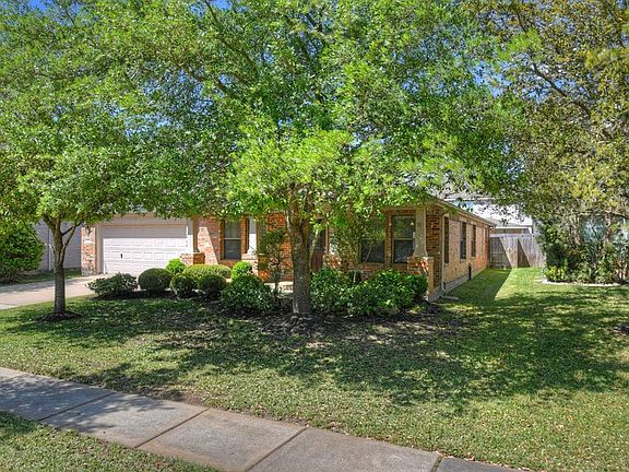5th image of 16718 Canyon Whisper Dr