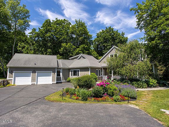 3rd image of 3 Cornwall Dr