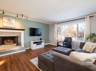 8350 Barnett Dr, Anchorage, AK 99518