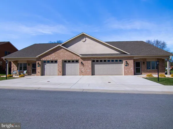 13430 Marquise Dr #80, Hagerstown, MD 21742