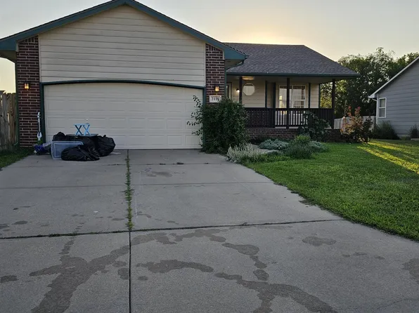 2119 Kingsley St, Newton, KS 67114