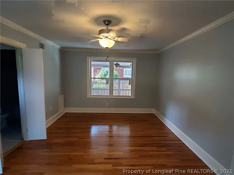 1015 Brook St — Photo 15