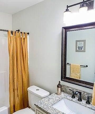 3rd image of 1563 N King St APT 106