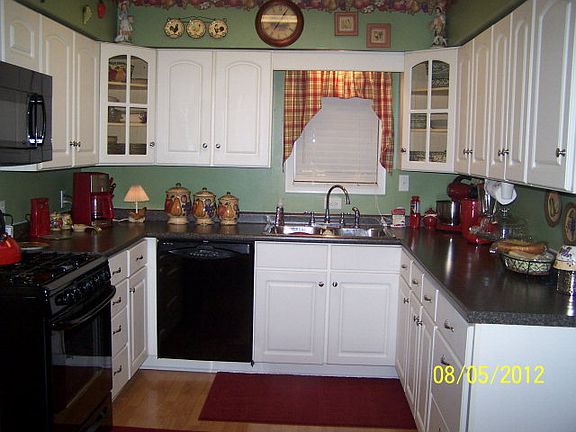 4th image of 1602 Clairmont Ave