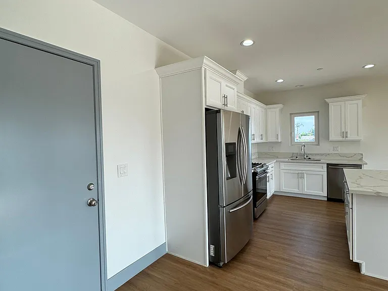 14146 Dall Ln — Photo 11