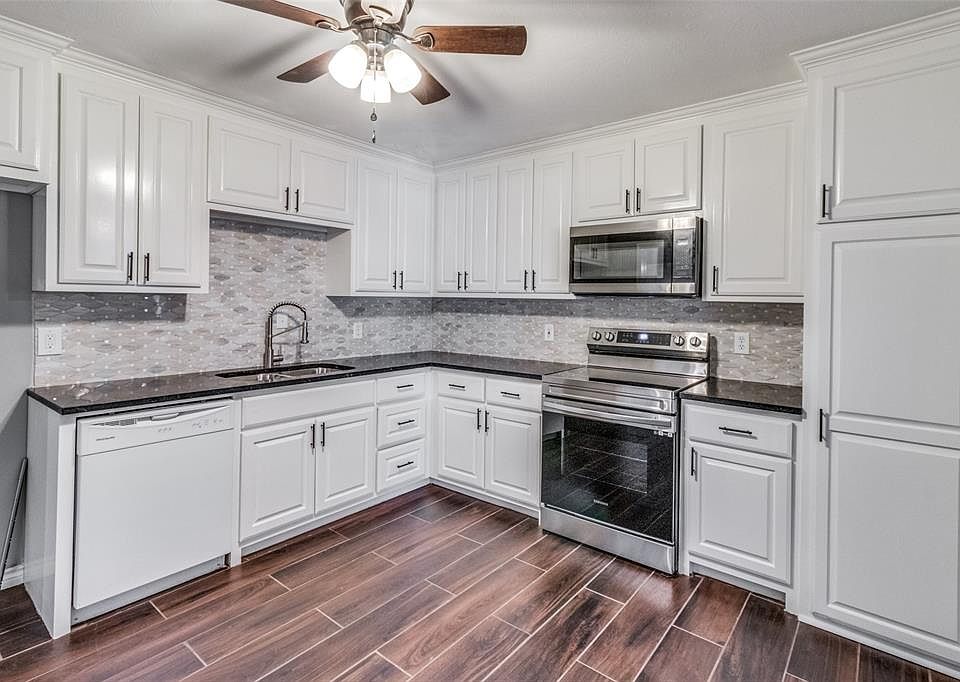 1st image of 610 Lindo Dr
