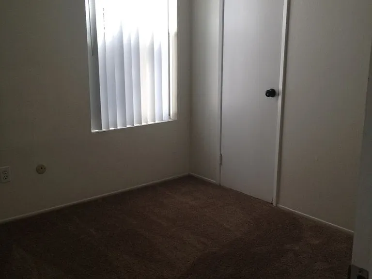 1512 Oakdale Ave — Photo 8