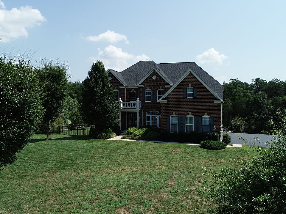 8251 Arrowleaf Turn, Gainesville, VA 20155 Zillow