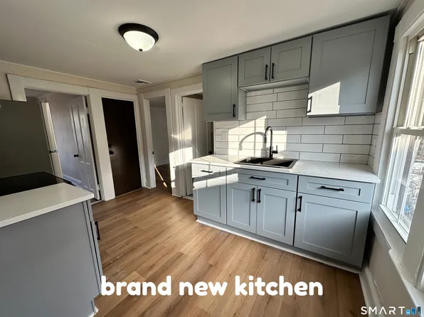 21 Williams St Floor 3, New London, CT 06320