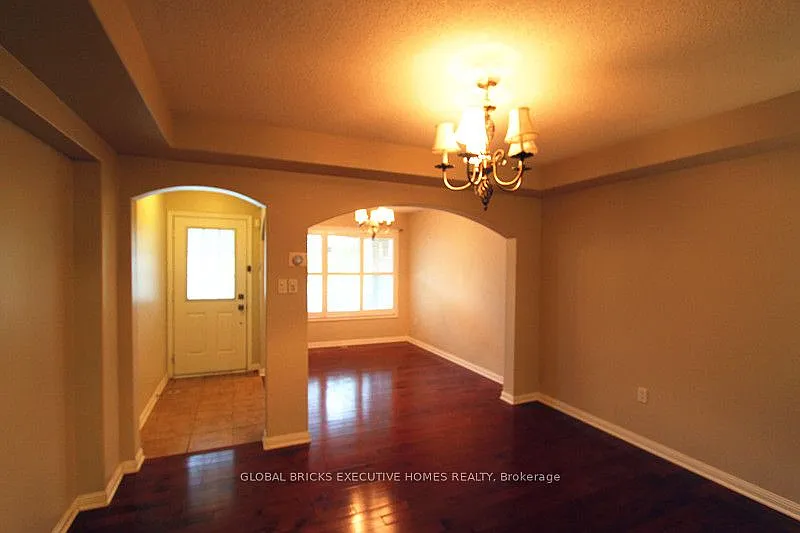 Building Photo - 852 Hepburn Rd