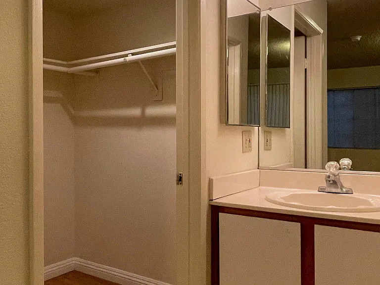 168 N Catalina Ave #102 — Photo 7